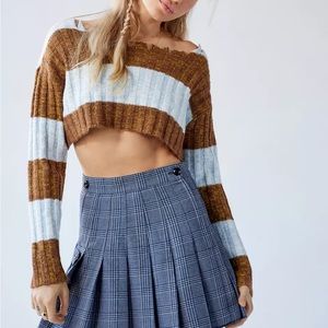 BDG Winona Distressed Cropped Sweater NWT Size S